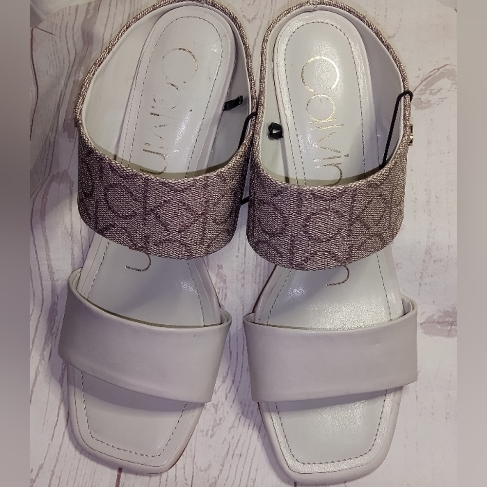 Calvin Klein Women Size 6 1/2 M Cream Color Logo Open Toe Slip-on Sandals